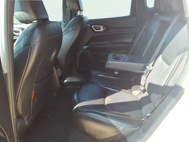 Used 2023  Jeep Trailhawk image 20