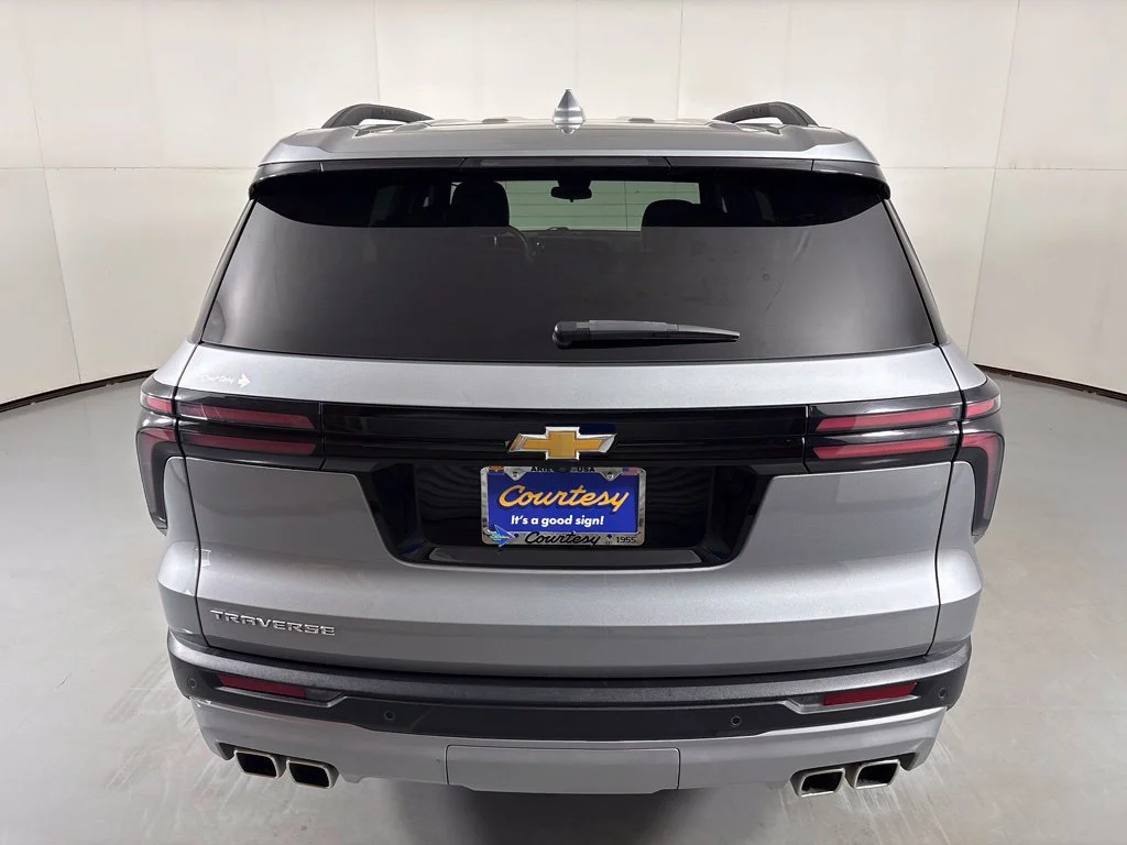 Used 2025 Gray Chevrolet LT image 7