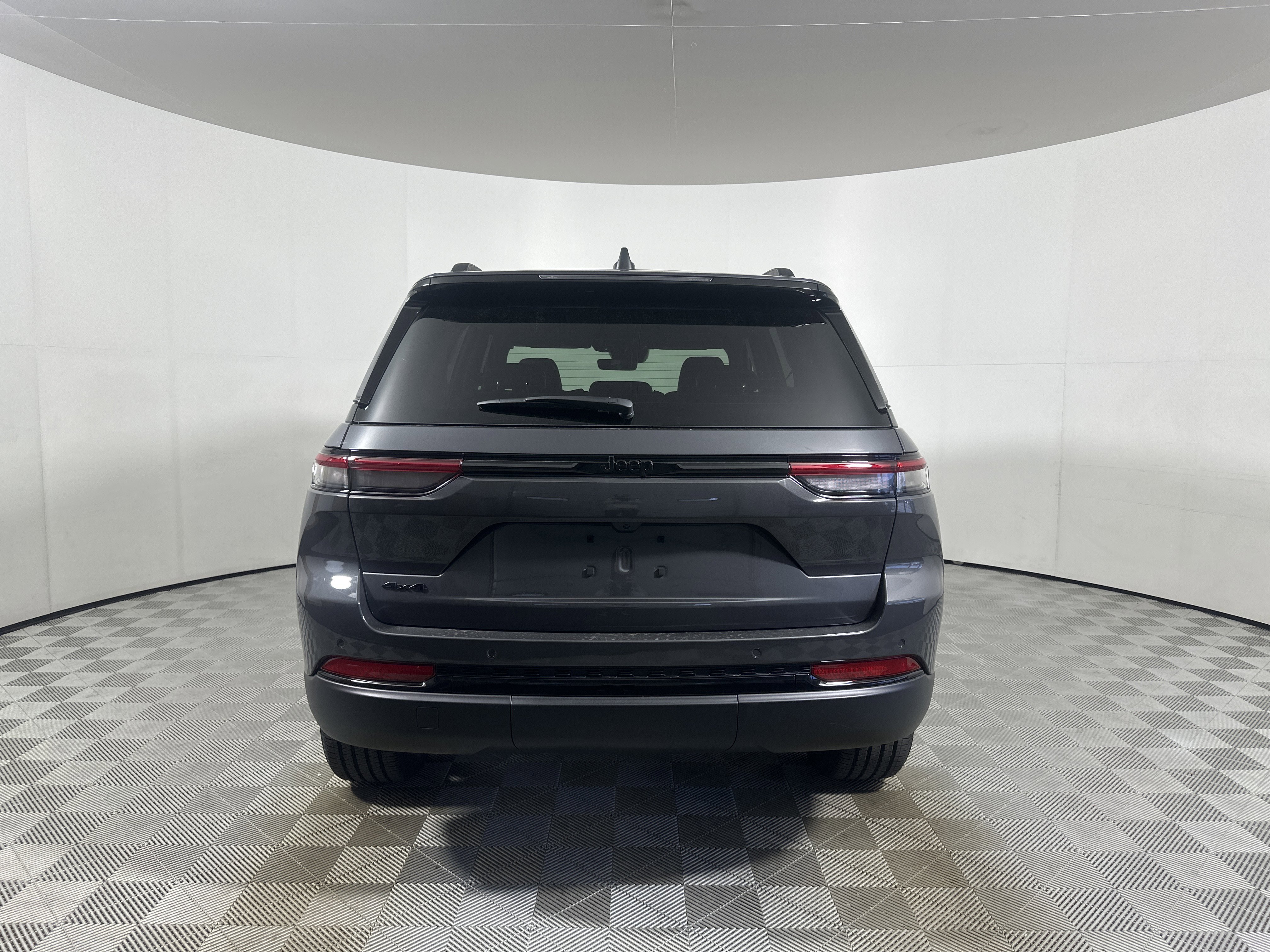 2025 Jeep Grand Cherokee Altitude - Photo 6