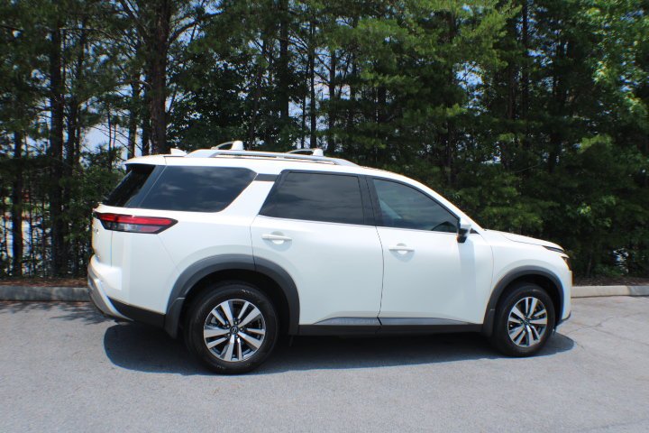Used 2024 Pearl White Tricoat Nissan SL image 2