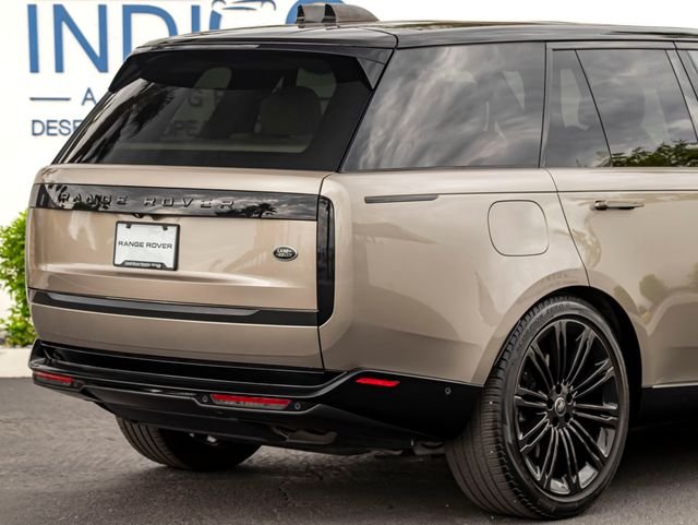Certified Used 2023 Batumi Gold Premium Metallic Land Rover SE image 7
