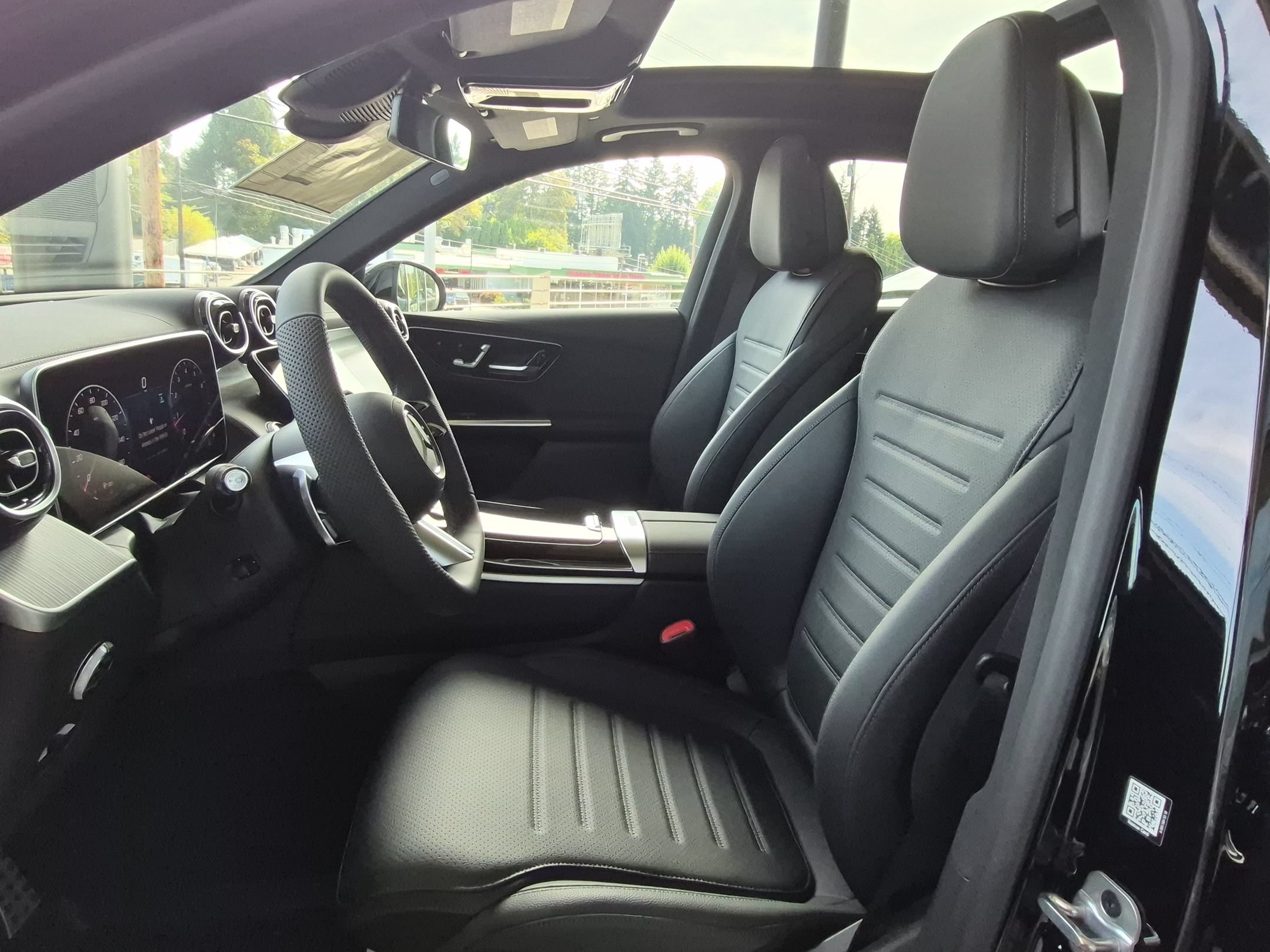 New 2026 Black Mercedes-Benz GLC 300 image 23