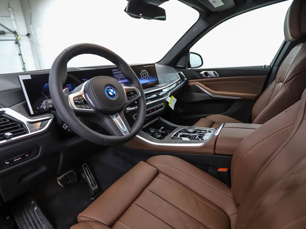 Used 2026 Carbon Black Metallic BMW xDrive50e image 10