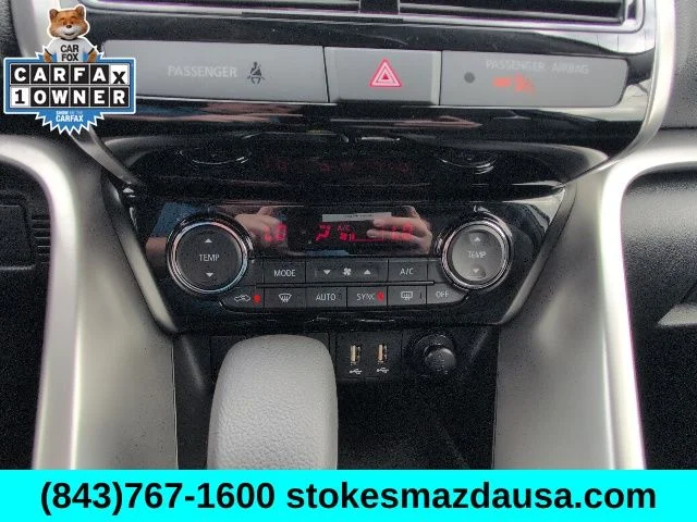 Used 2025 Silver Mitsubishi SE image 5