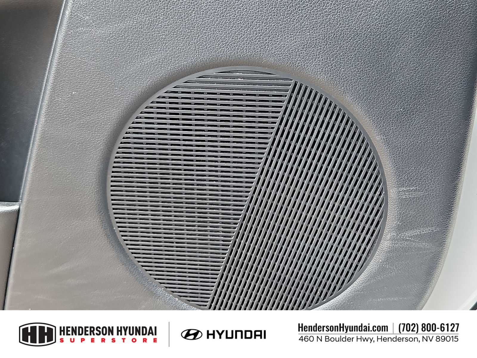 Used 2024 Atlas White Hyundai SEL image 30