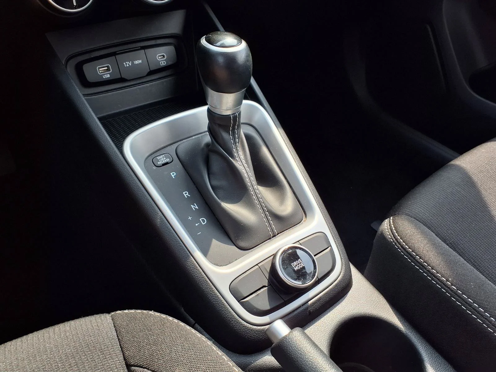 Used 2025 Shimmering Silver Hyundai SEL image 13