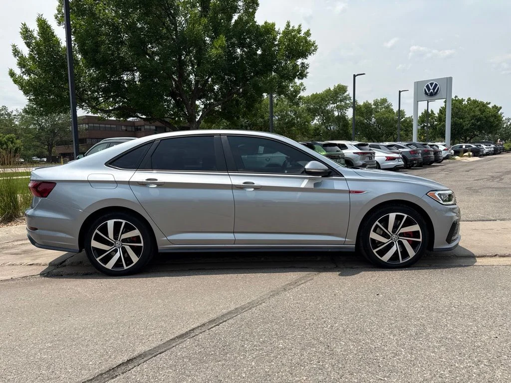 Used 2020  Volkswagen 2.0T S image 6
