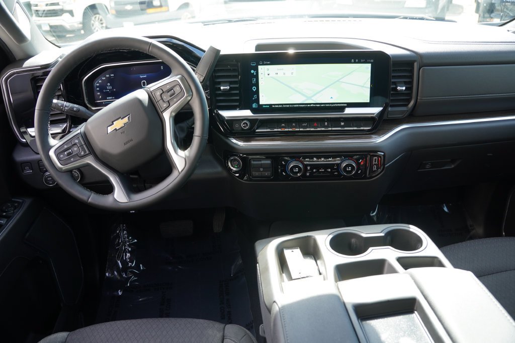2023 Chevrolet Silverado 1500 LT - Photo 18