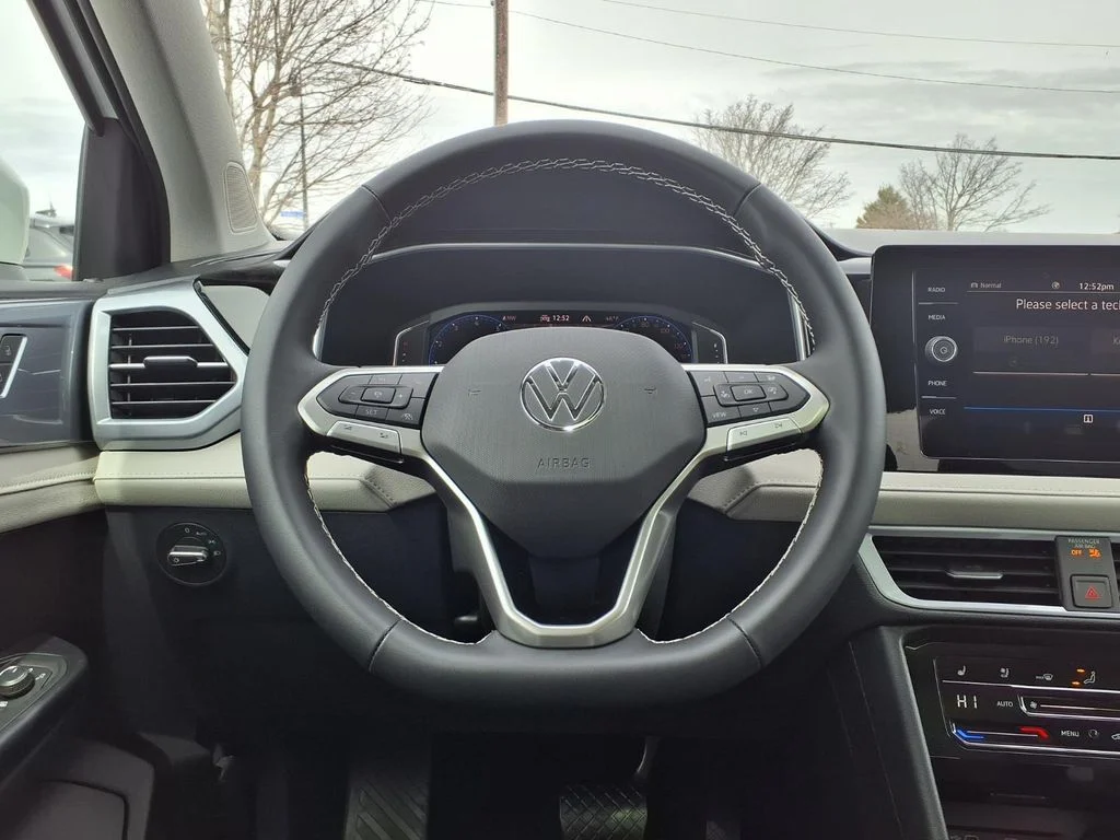 New 2026 Pure White Volkswagen 1.5T SEL image 10