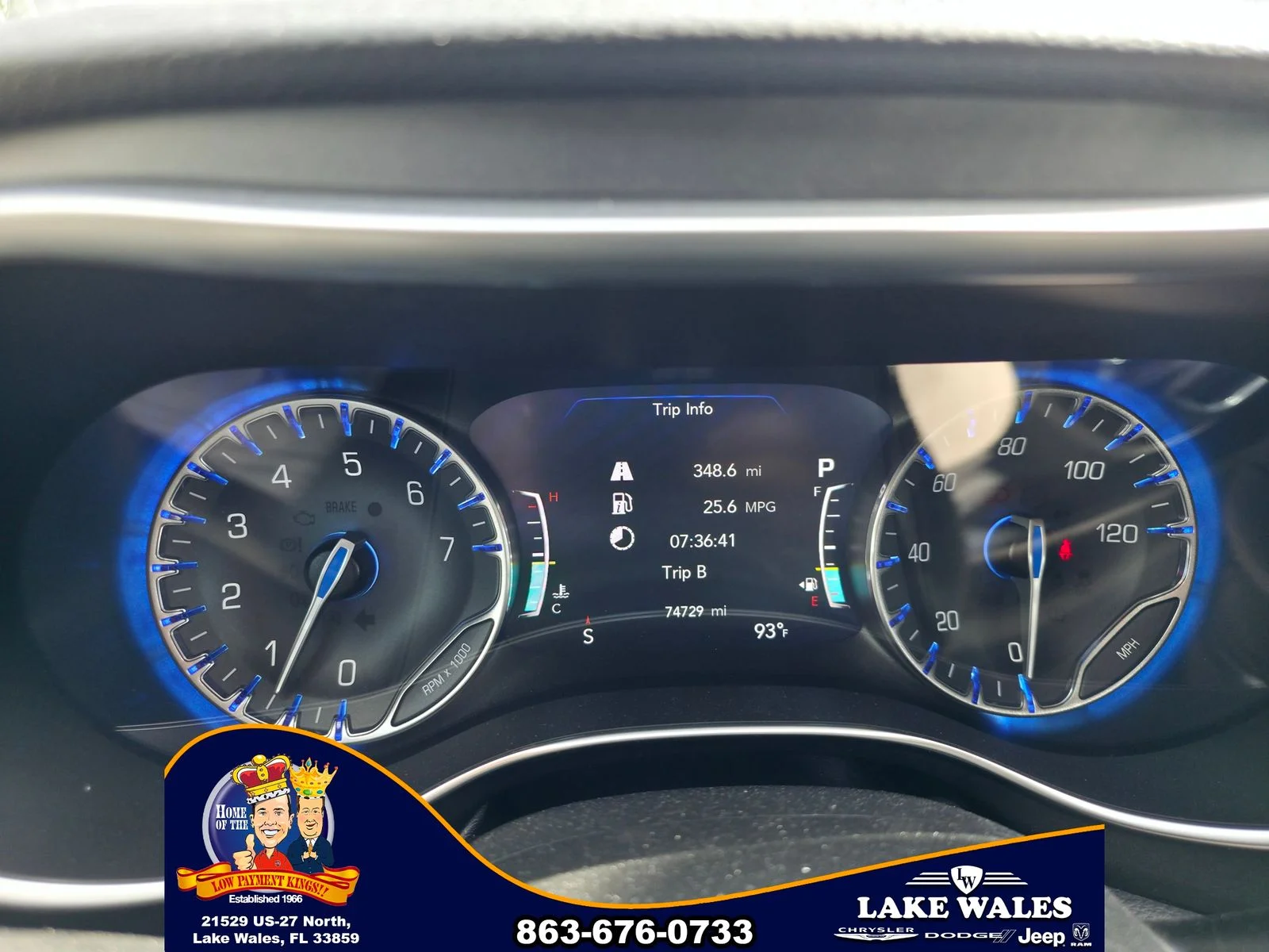 Used 2020 Gray Chrysler Limited image 15