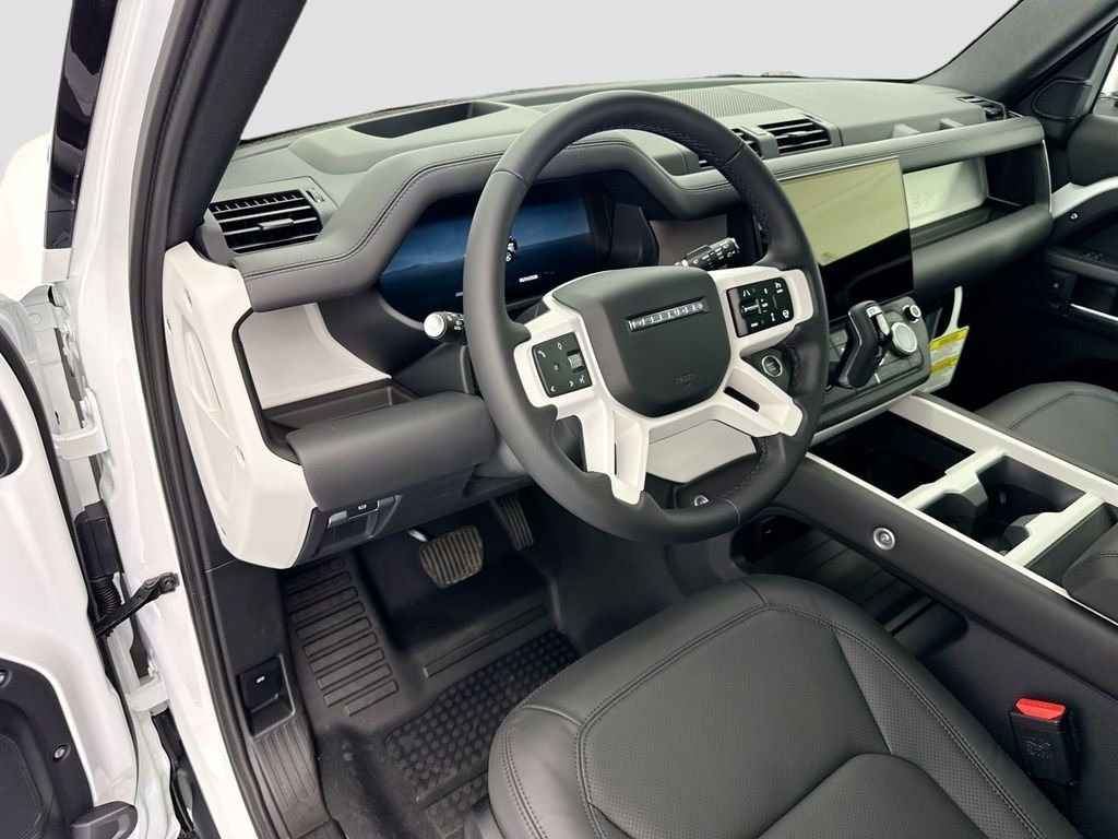 New 2026 Fuji White LAND ROVER X-Dynamic SE image 9