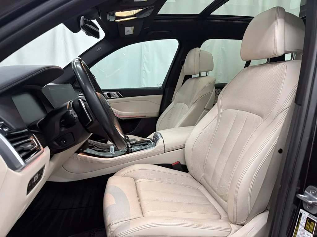 Used 2020 Gray BMW sDrive40i image 14