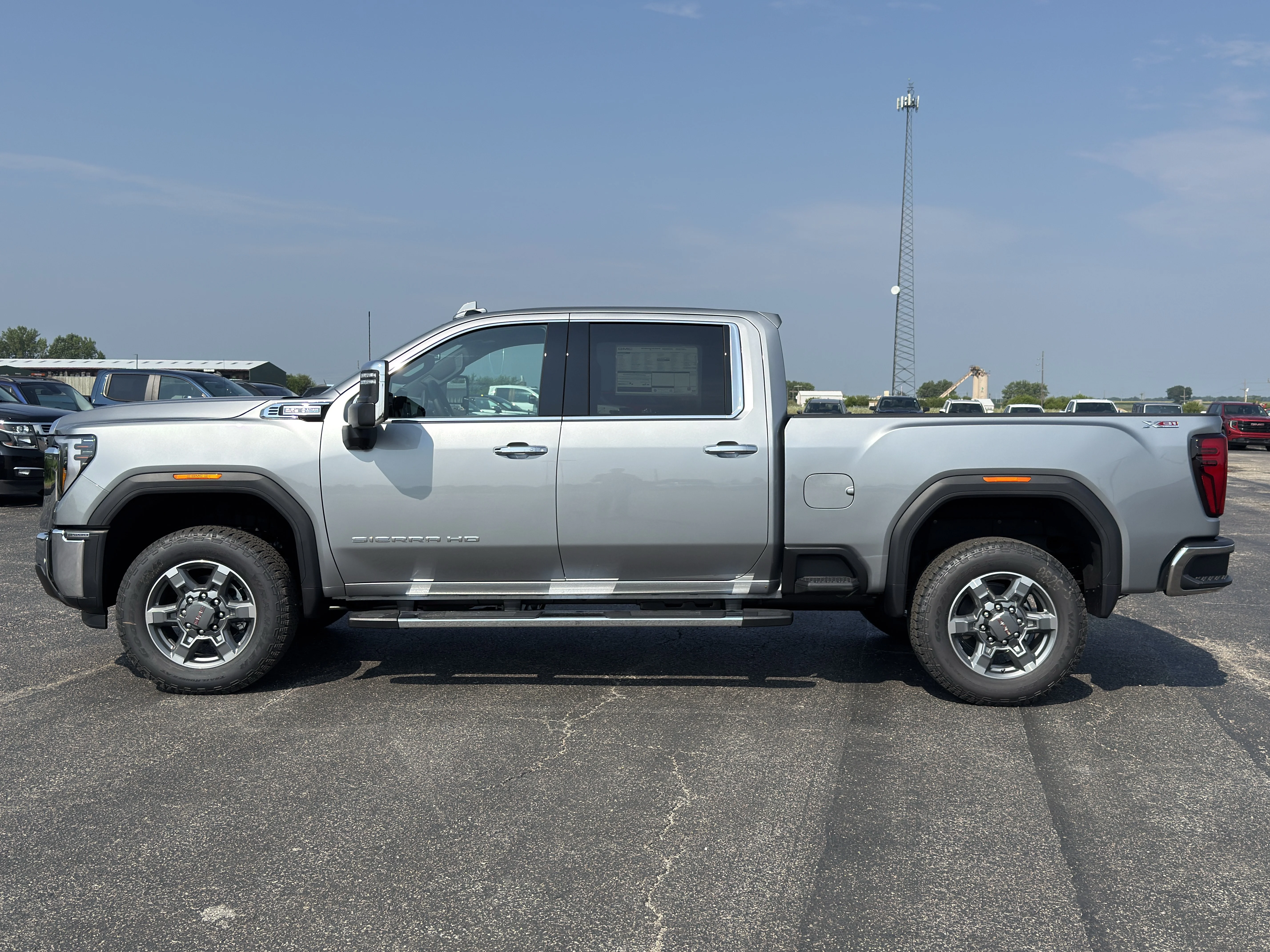 2026 GMC Sierra 2500HD SLT - Photo 8