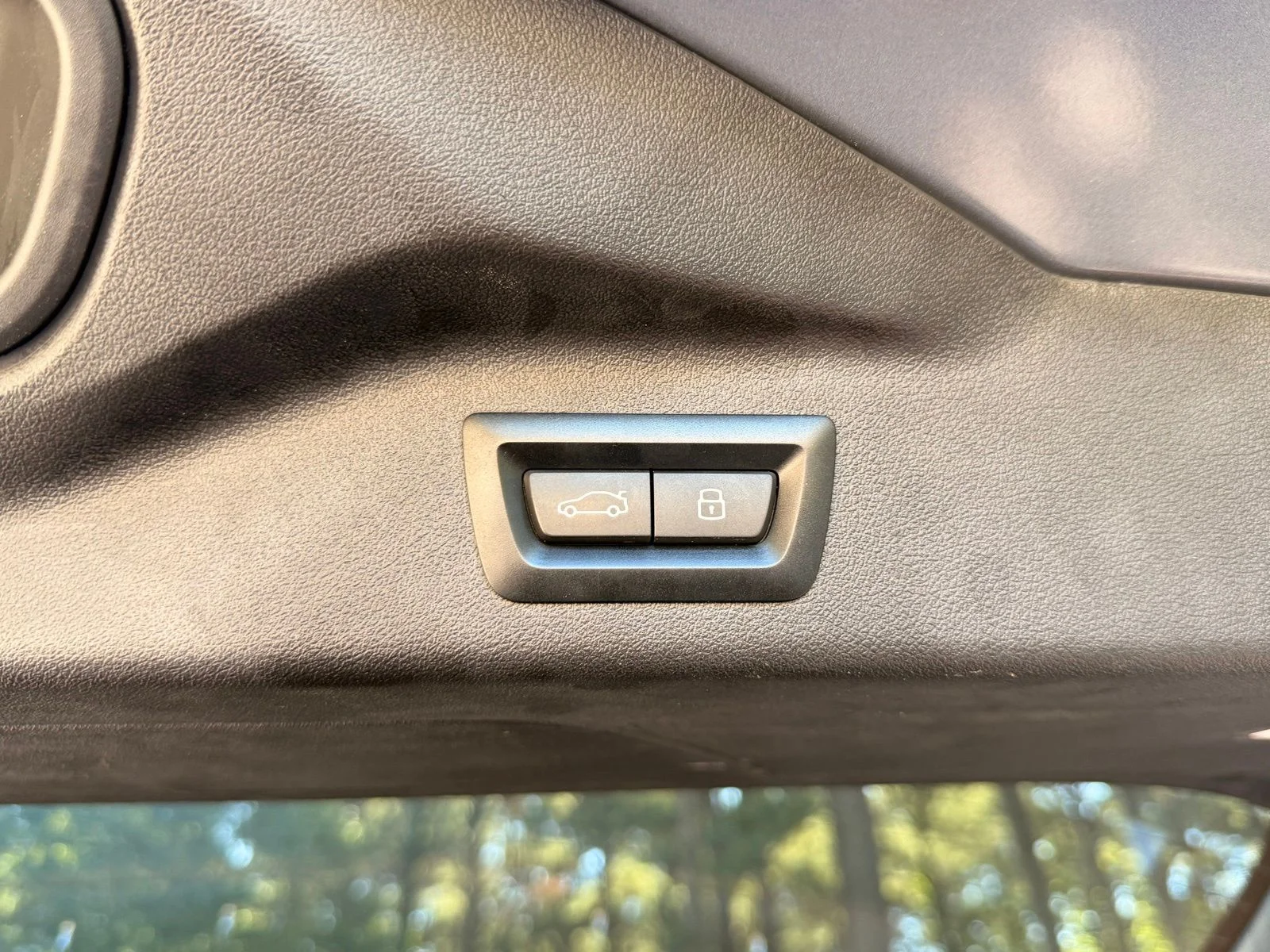 Used 2024 Skyscraper Gray Metallic BMW xDrive40i image 21