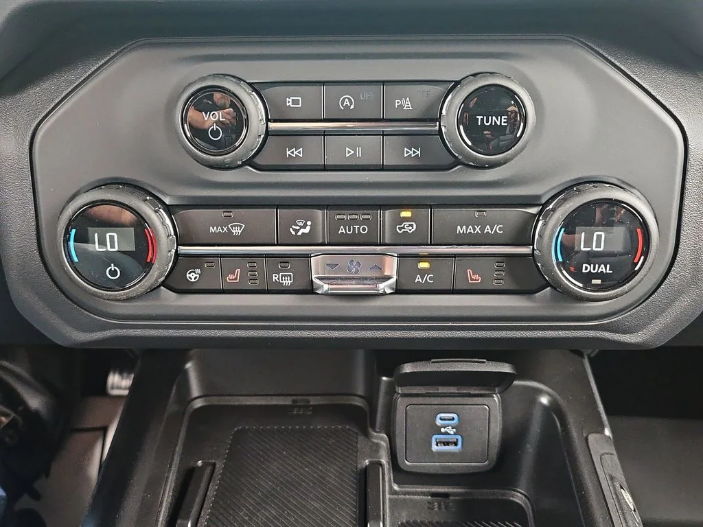 2025 Ford Bronco 4-Door Outer Banks - Photo 39