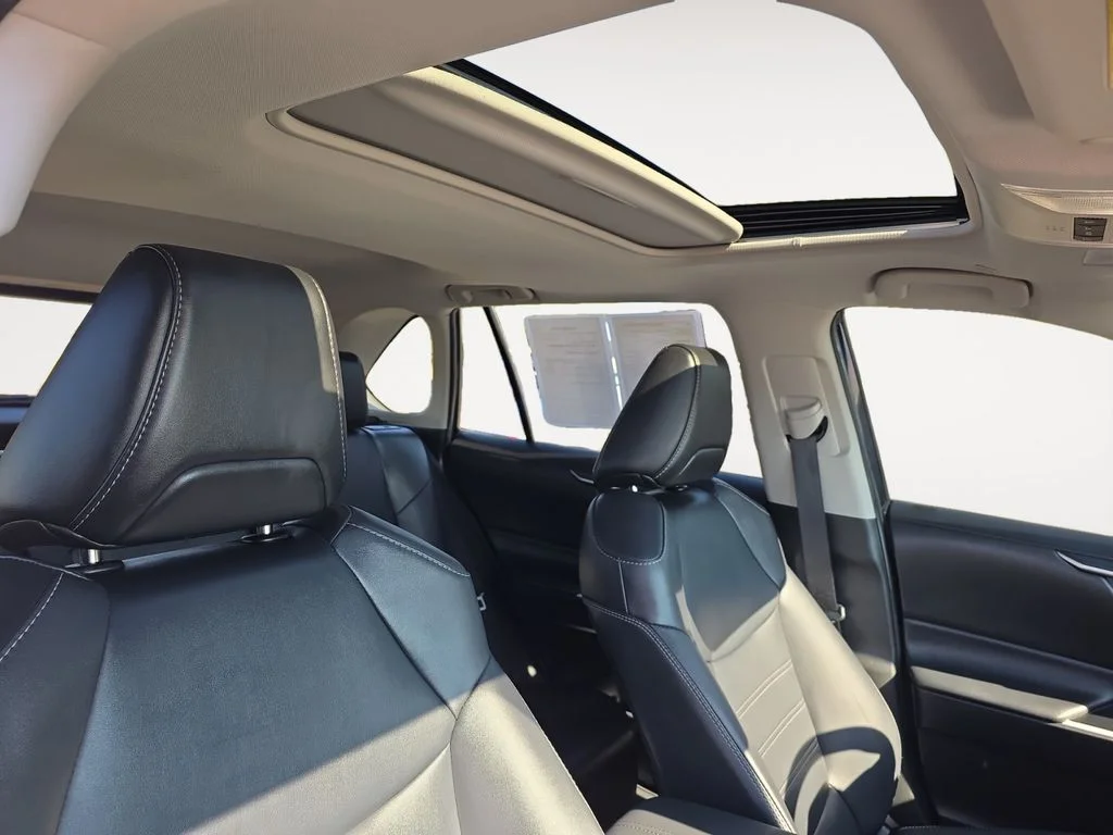 Used 2025 Blueprint Toyota XLE Premium image 11
