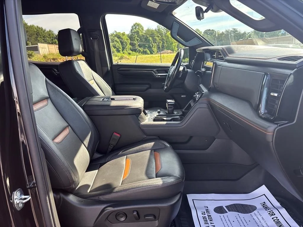 Used 2022 Black GMC AT4 image 12