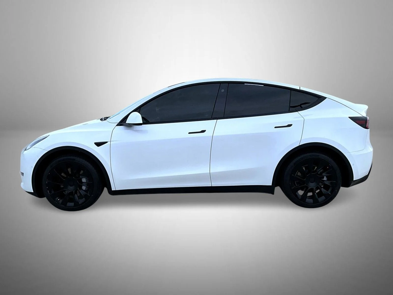 Used 2021 White Tesla Long Range image 8