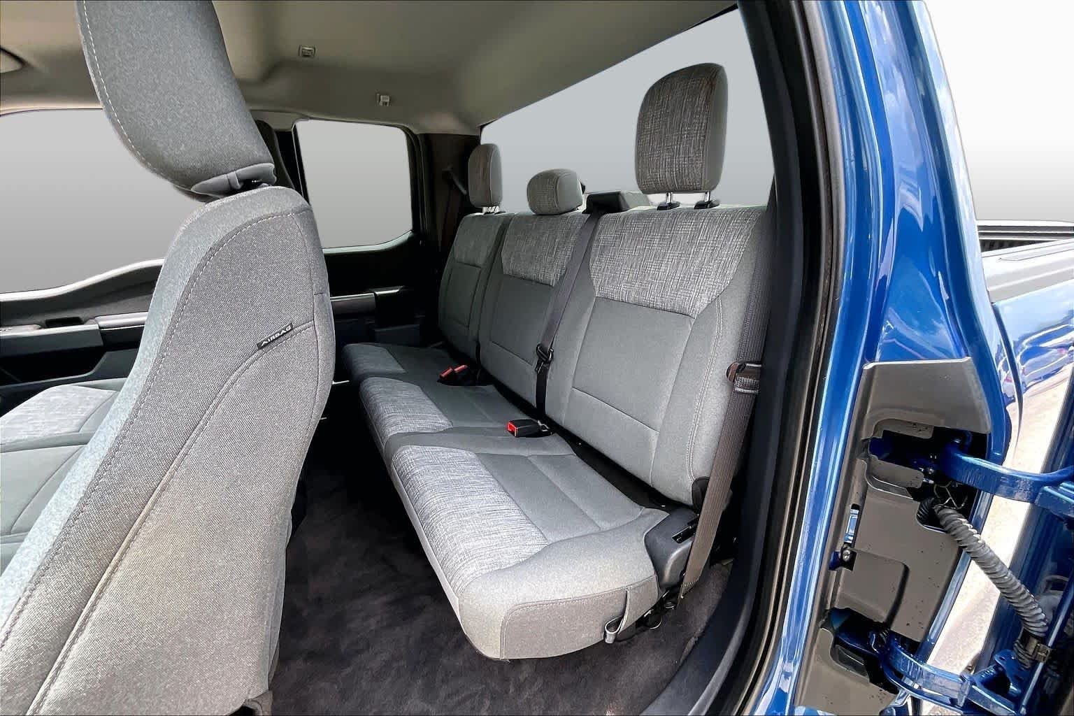 Used 2023 Atlas Blue Ford XLT image 33