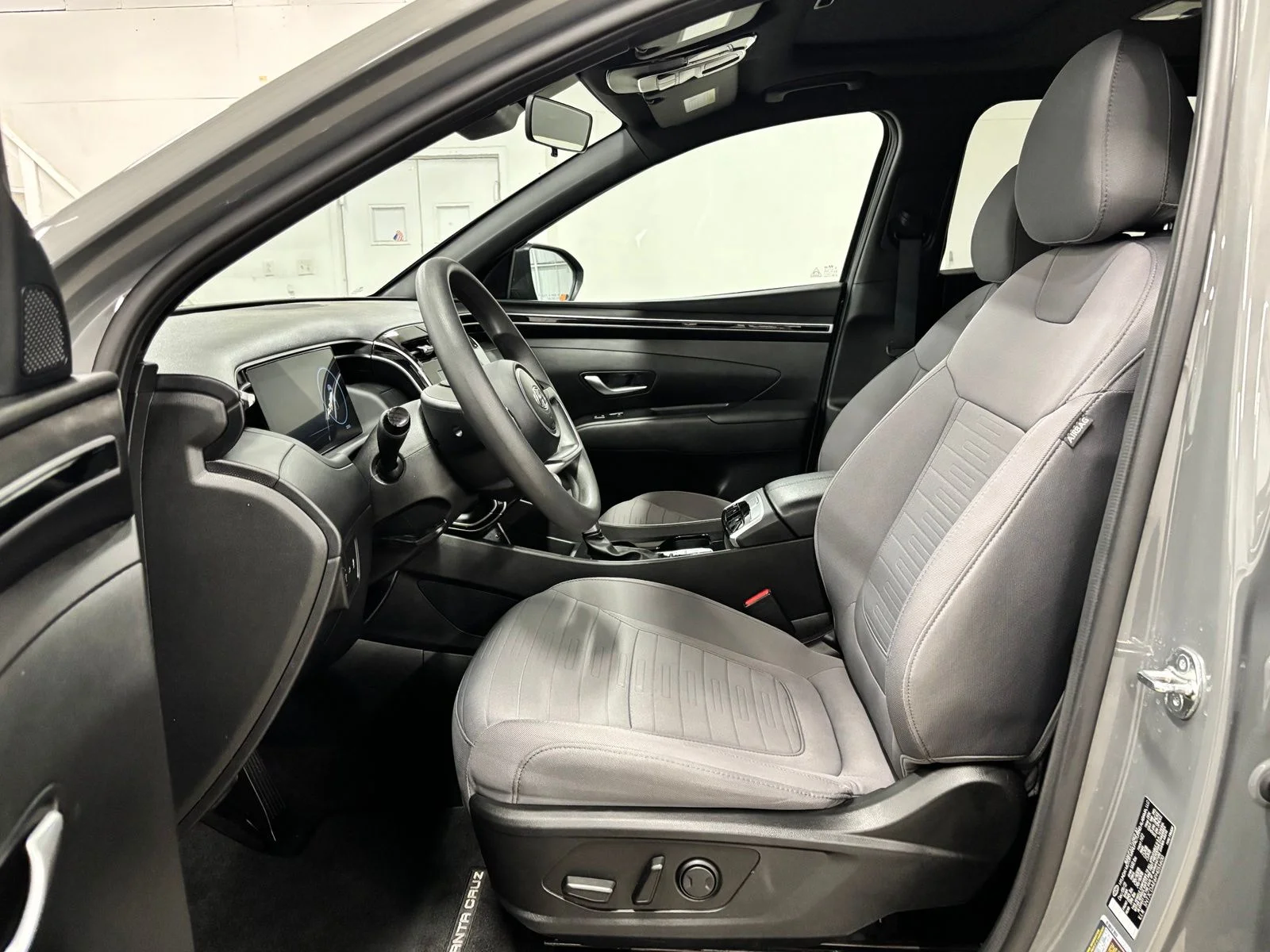 Used 2023 Gray Hyundai SEL image 17