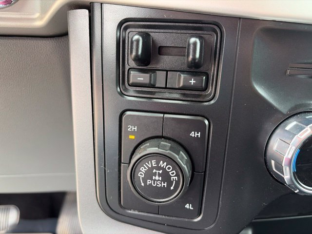 Used 2022 White Ford XL image 28