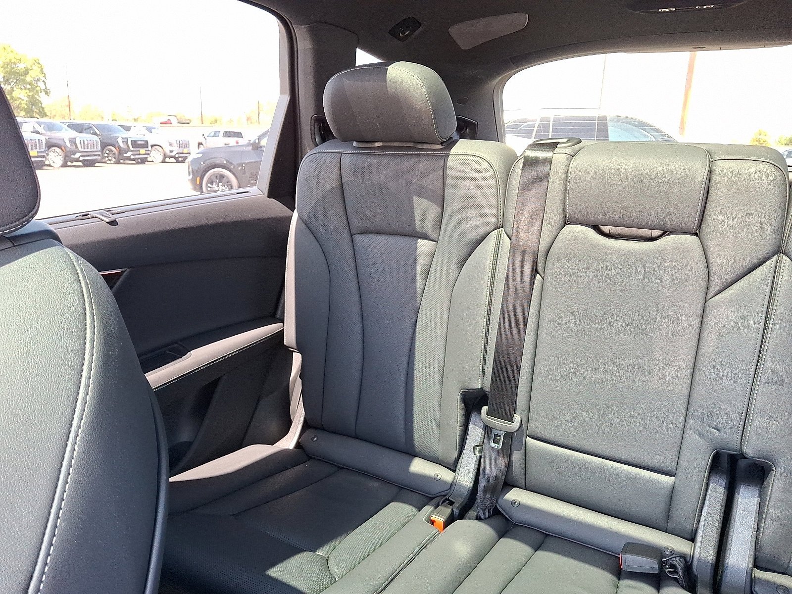 2025 Audi Q7 Premium Plus - Photo 14