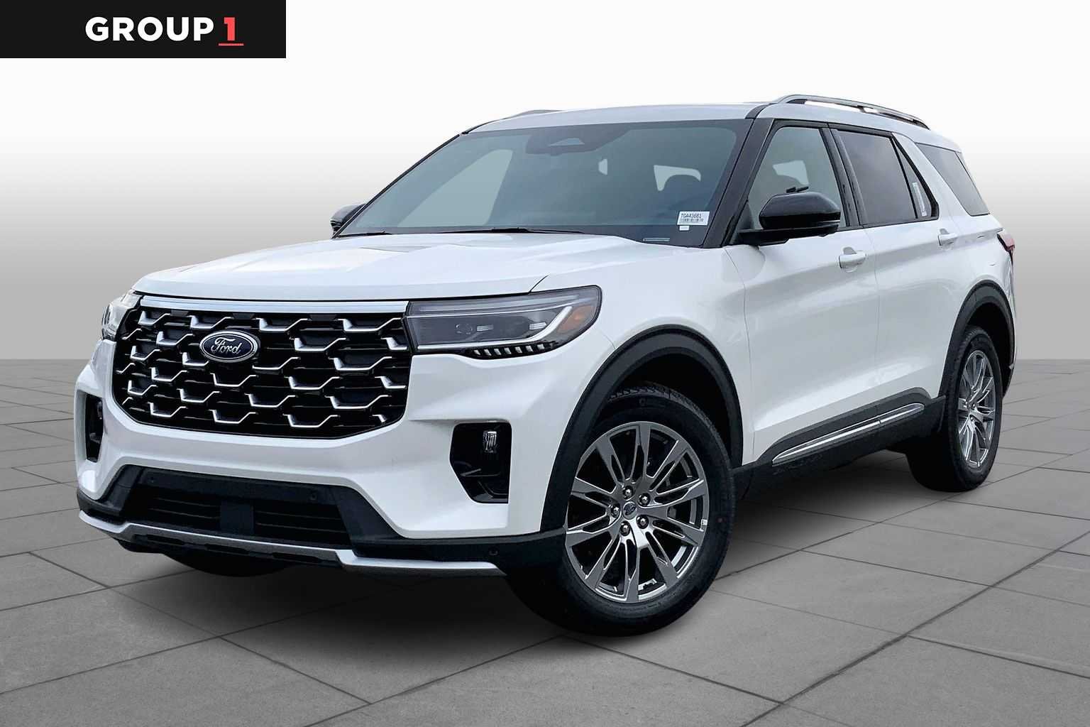 2026 Ford Explorer Platinum's photo