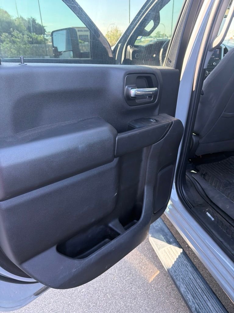 Used 2025 Gray Chevrolet Custom image 37