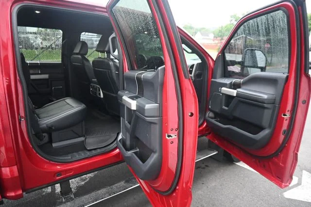 Used 2022 Red Ford Lariat image 12