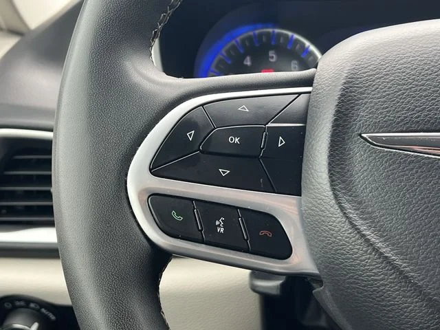 Used 2024 Silver Chrysler Touring L image 26