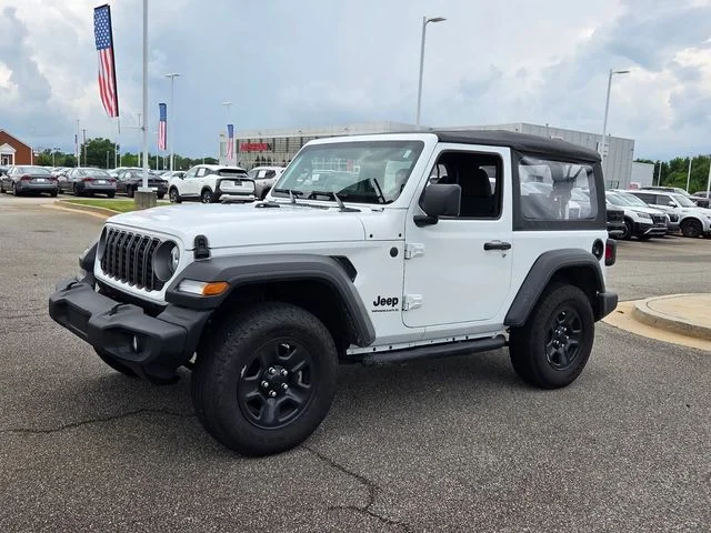 Used 2025 White Jeep Sport image 3