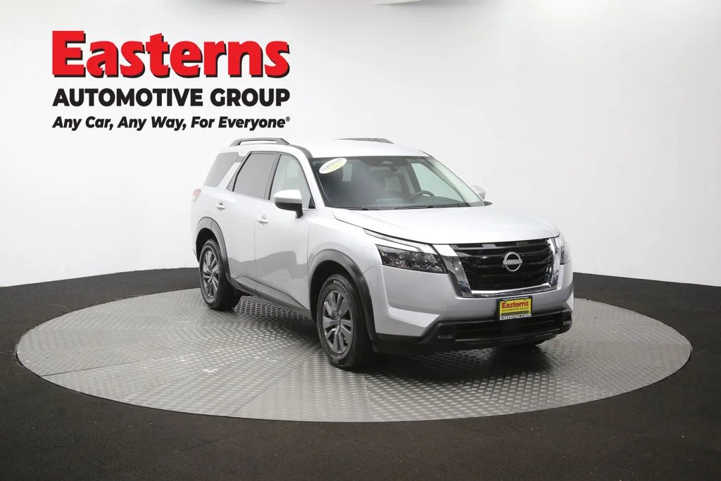 Used 2025 Silver Nissan SV image 54