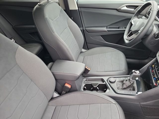 New 2026 Gray Volkswagen 1.5T SE Black image 17