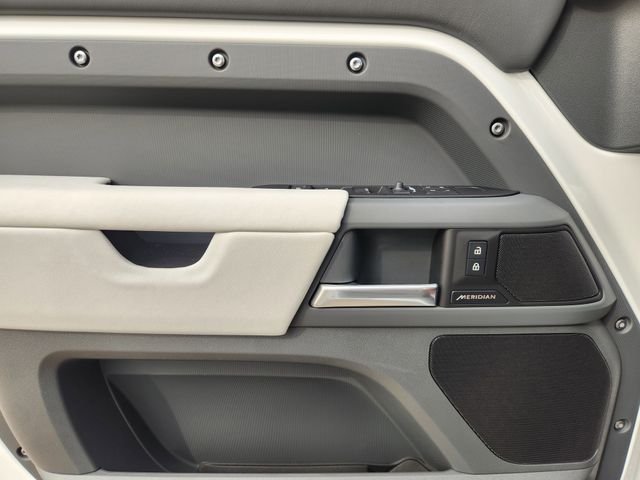 Used 2026 White Land Rover S image 14