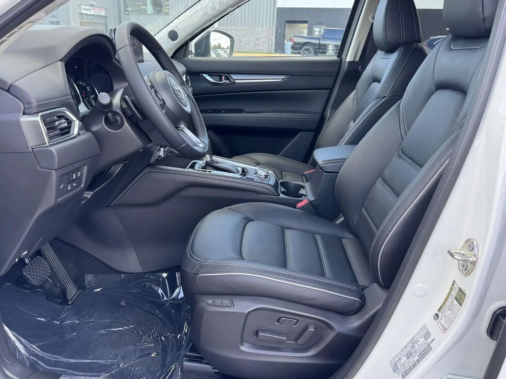 Certified Used 2025 White Metallic Mazda 2.5 S Premium Plus Package image 14