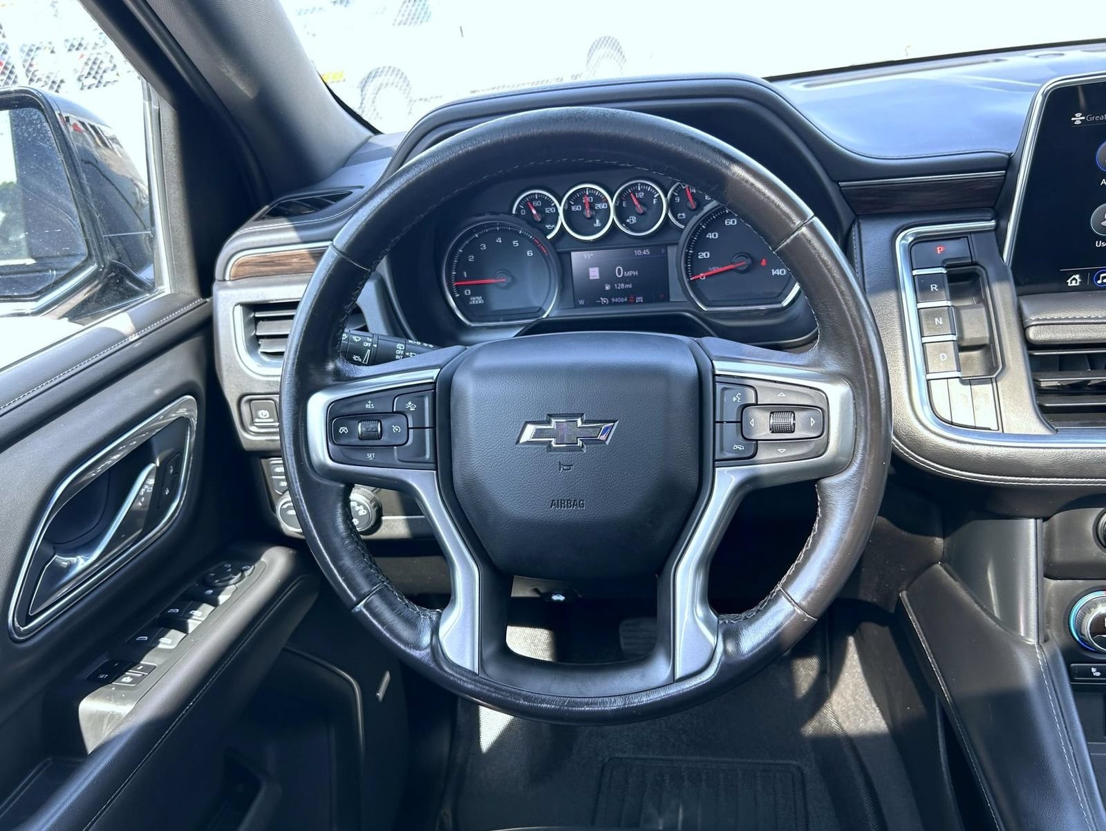 2021 Chevrolet Suburban Z71 - Photo 12