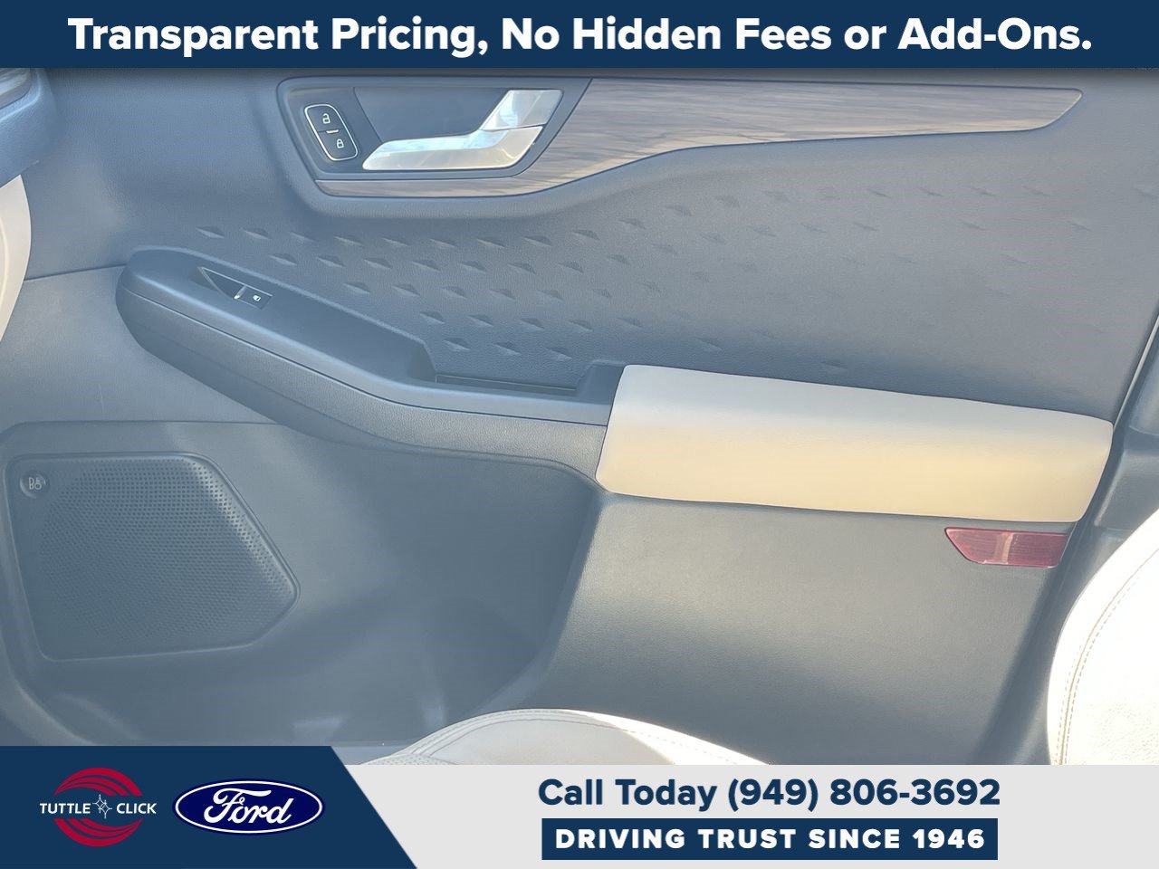 Used 2020  Ford Titanium Hybrid image 32