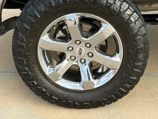 Used 2022 Gray Ford XLT image 10
