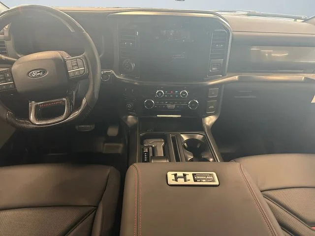 New 2026 Oxford White Ford Lariat image 10