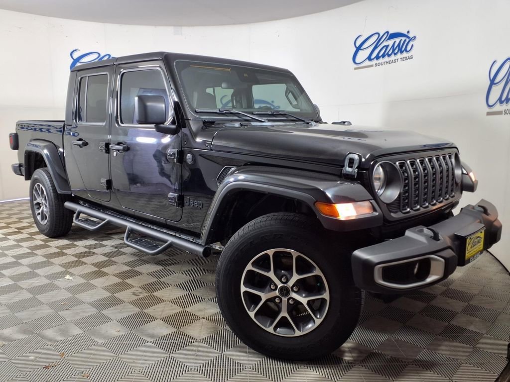 2024 Jeep Gladiator Sport S's photo