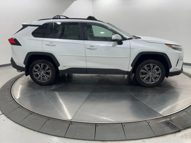 Certified Used 2025 Beige Toyota XLE Premium image 6