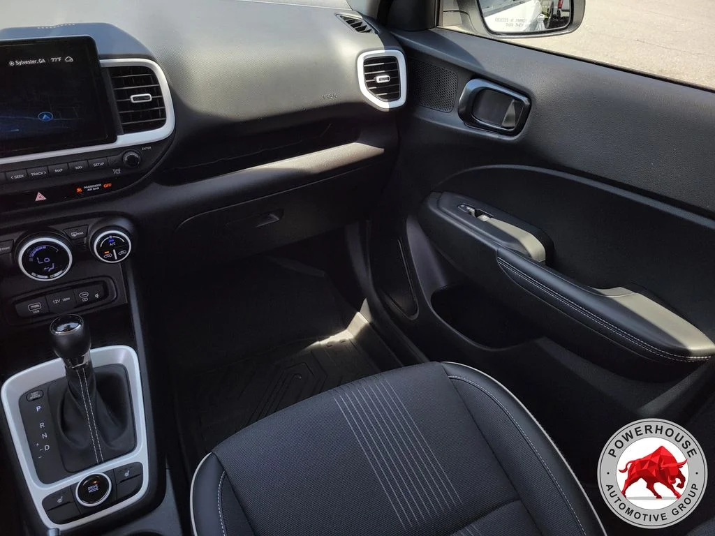 Used 2025 White Hyundai Limited image 21