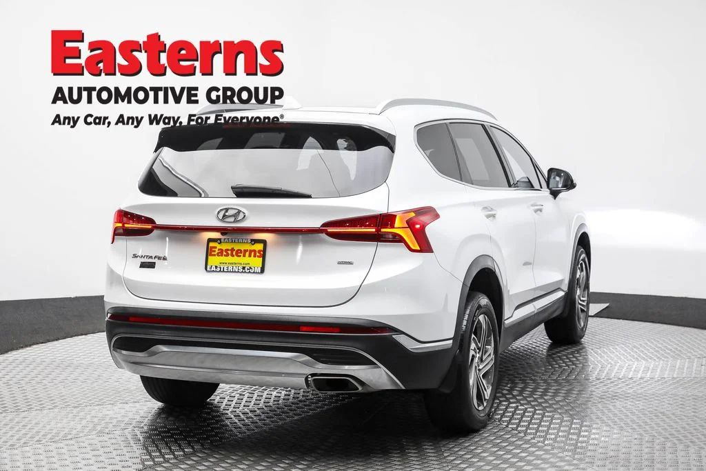 Used 2022 White Hyundai SEL image 5