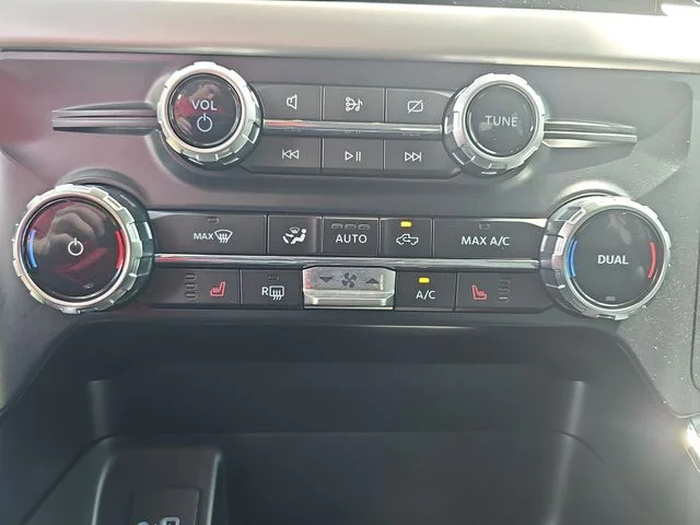 Used 2023 White Ford XLT image 24