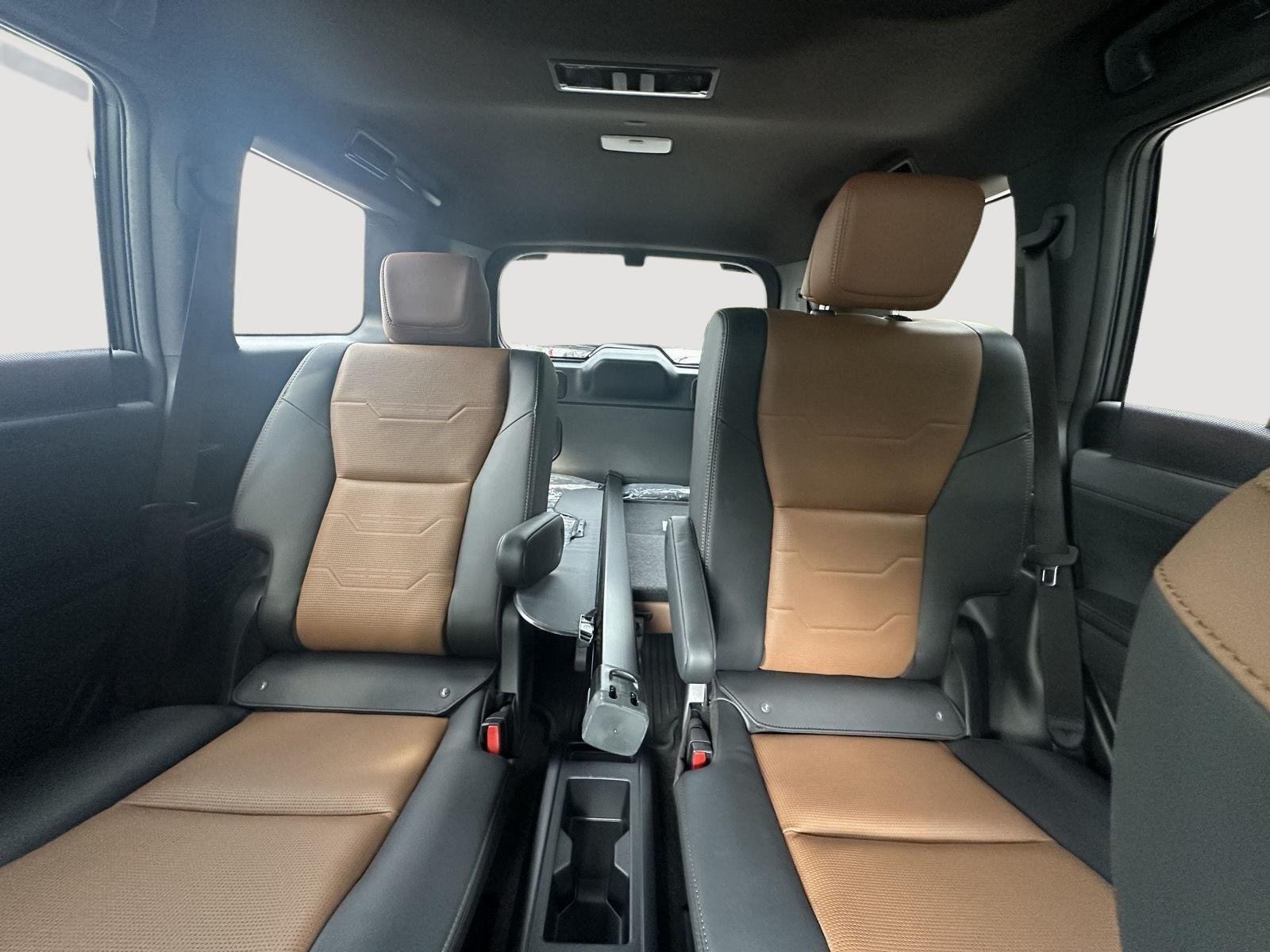 Used 2025 Nightfall Mica Lexus GX 550 Luxury+ image 13