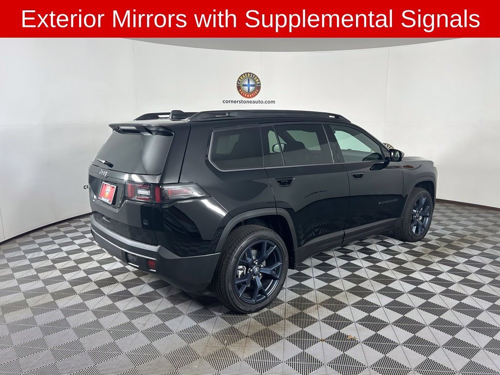 New 2026 Diamond Black Crystal Pearl-Coat Exterior Paint Jeep Laredo image 17