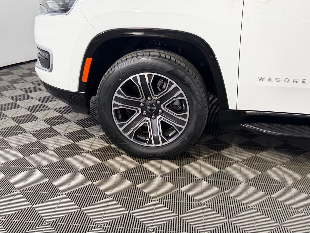 Used 2025 Bright White Clearcoat Jeep  image 10