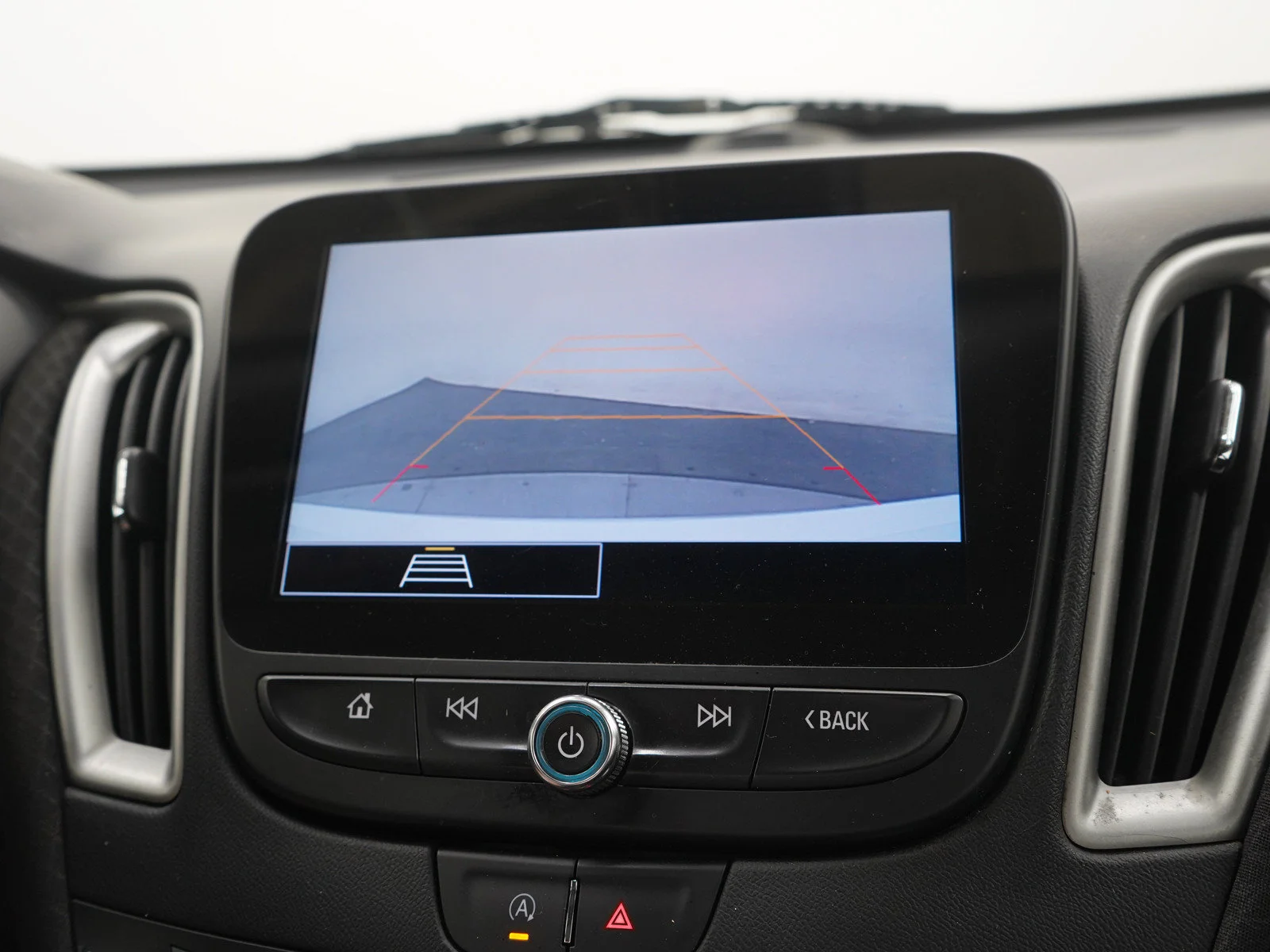 Used 2022 Summit White Chevrolet LT image 26