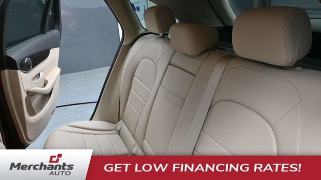 Used 2022 Red Mercedes-Benz GLC 300 image 23