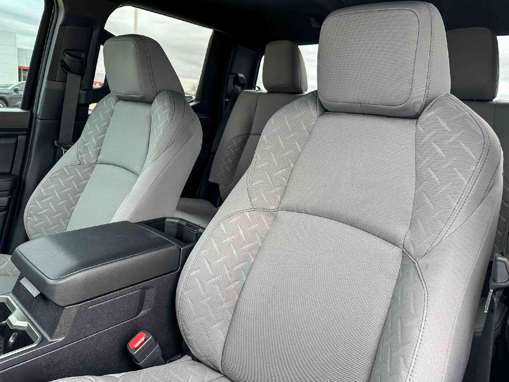 2026 Toyota Tacoma SR5 - Photo 10